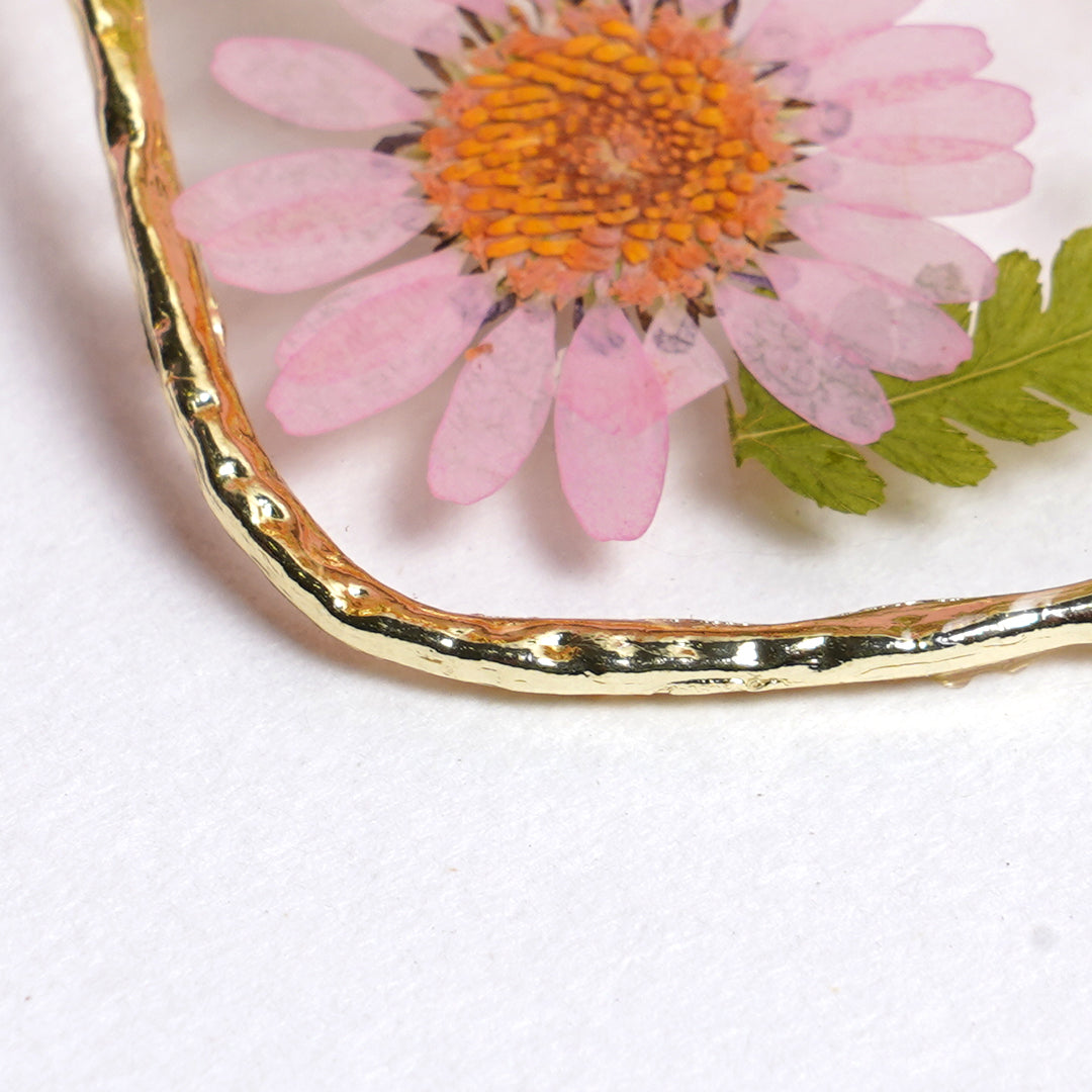The Heart’s Floral Talisman 💞