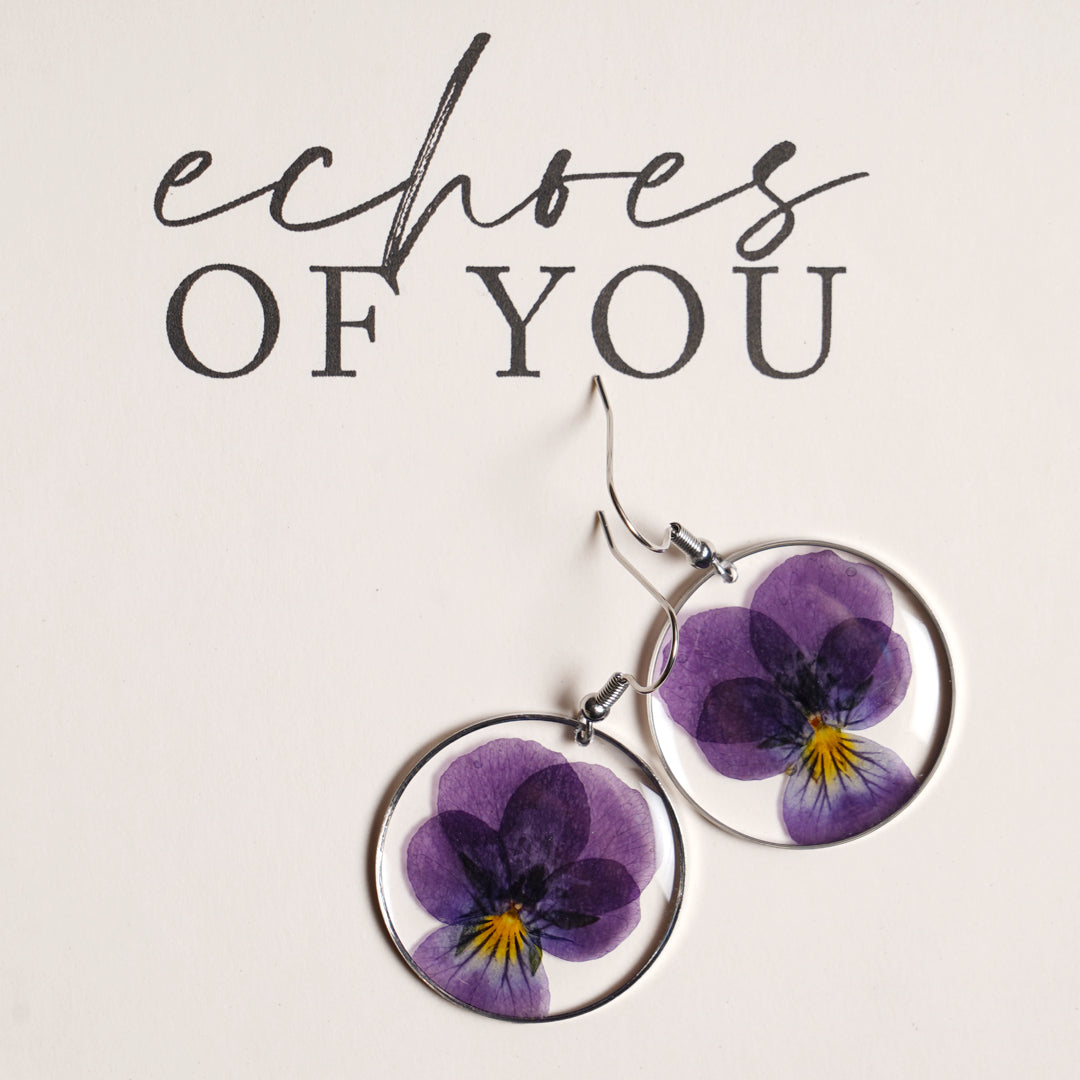 Spell of purple ; Pansy Love