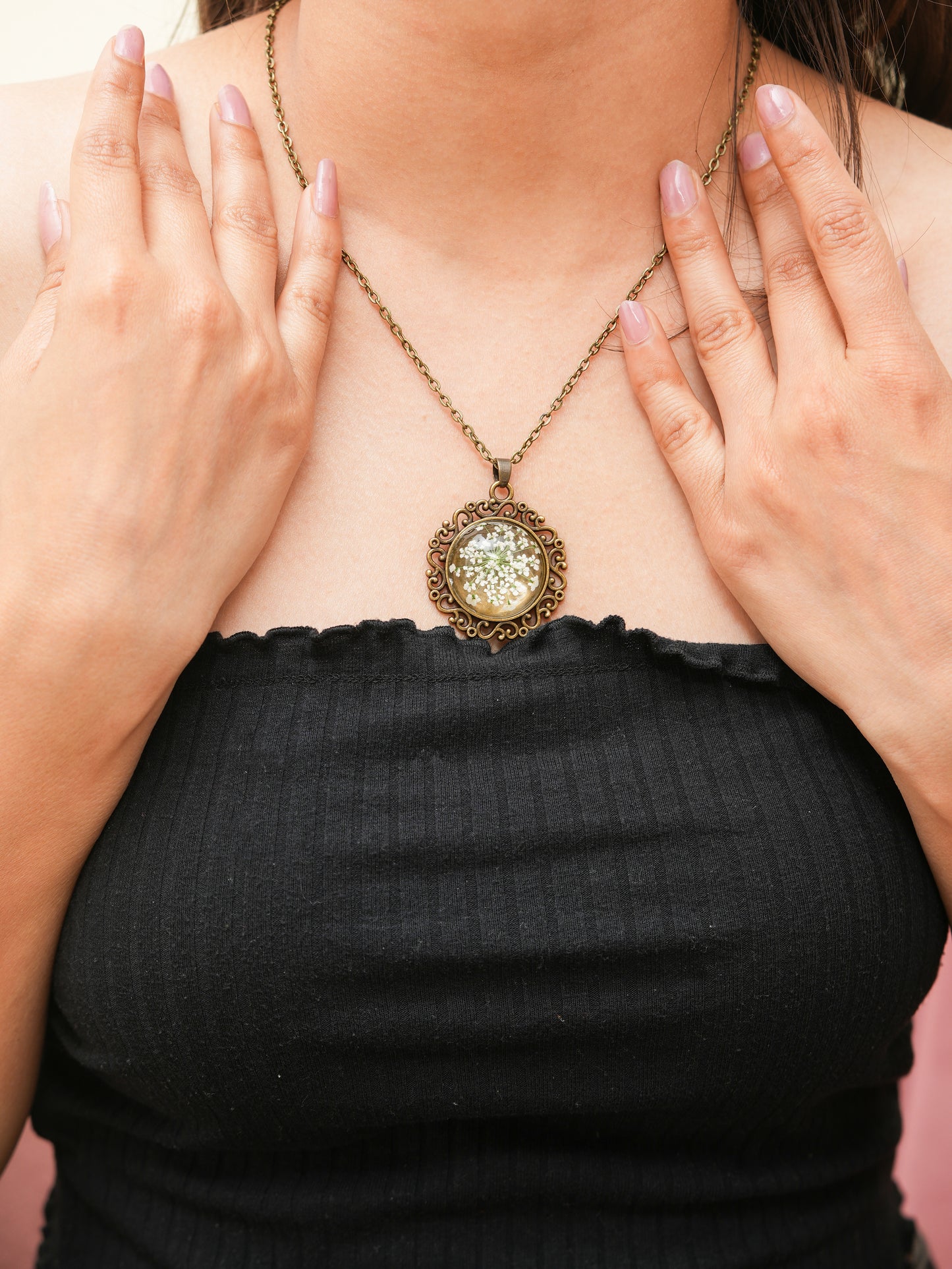 Victorian Queen Annes Lace Necklace