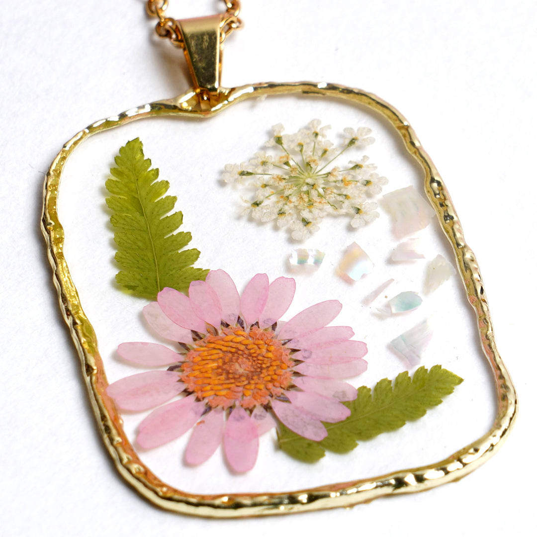 The Heart’s Floral Talisman 💞