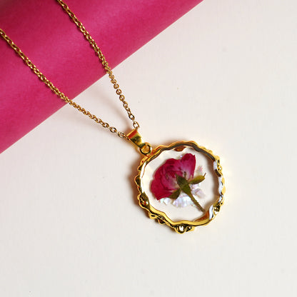 Golden Rose Allure Necklace