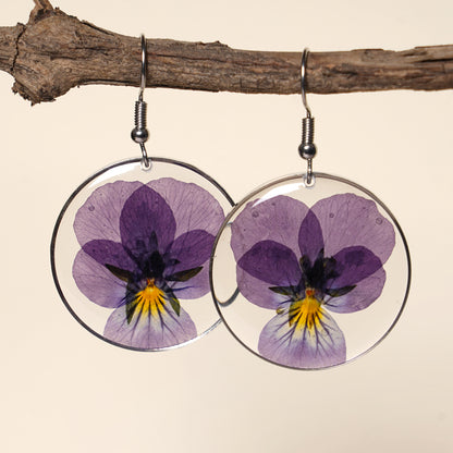 Spell of purple ; Pansy Love