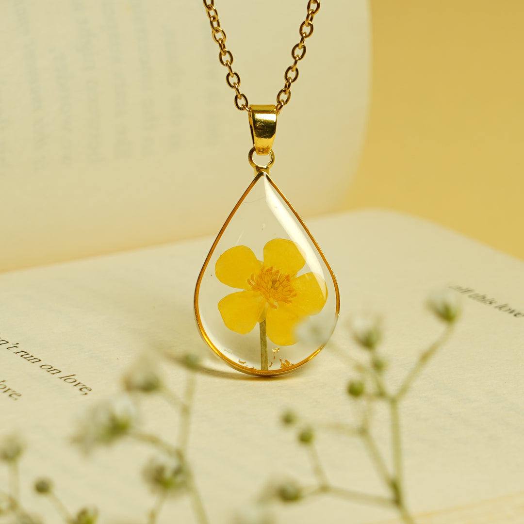 Inner Child – A Golden Memory 🌼