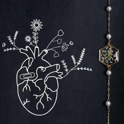 Snow White's Whisper Bracelet🤍