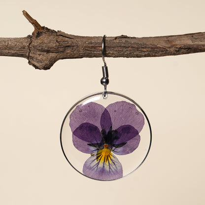 Spell of purple ; Pansy Love