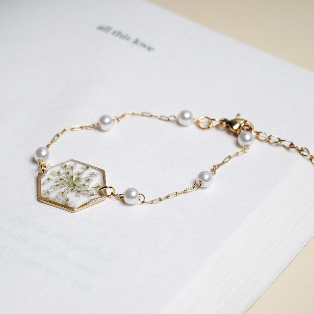 Snow White's Whisper Bracelet🤍