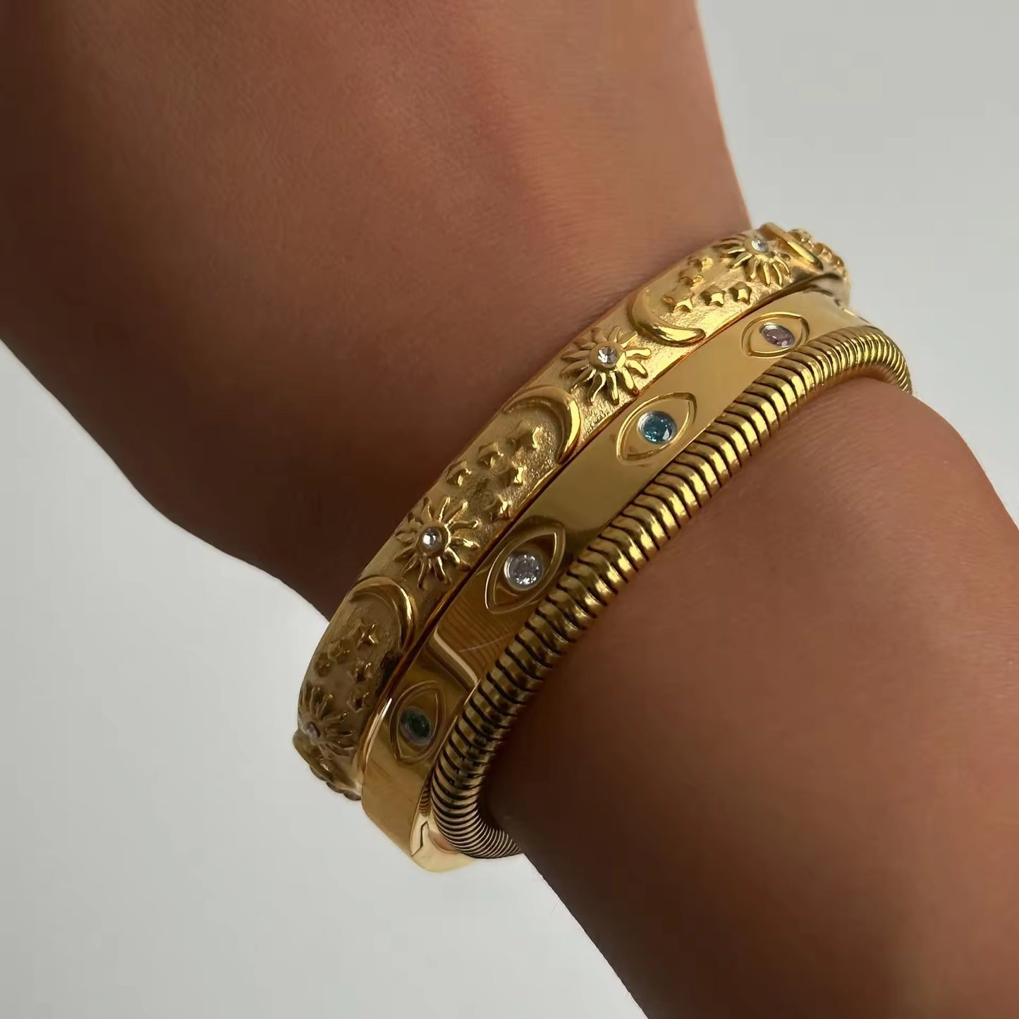 Aurelia — The Guardian Bangle 🧿✨