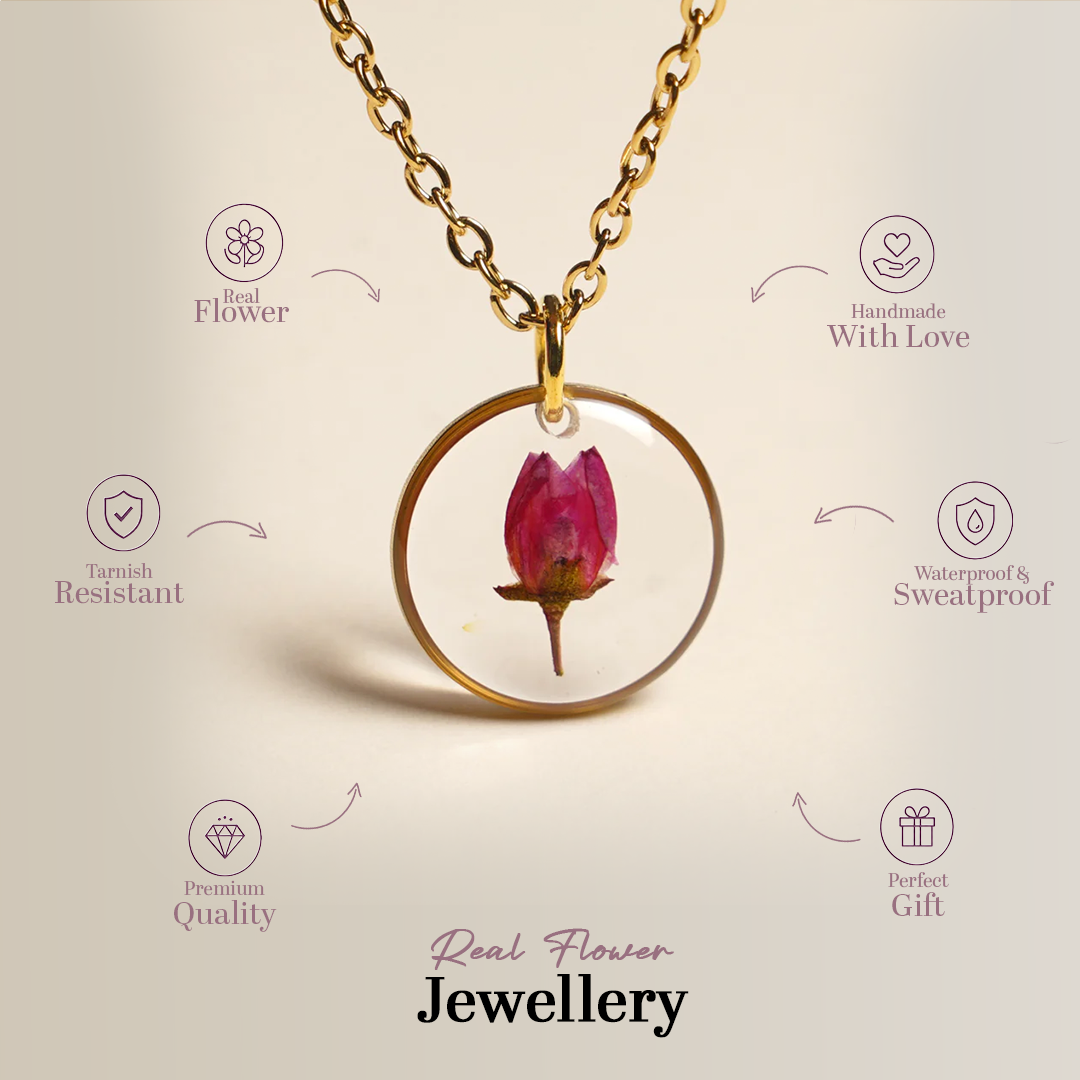 The Red Rose Necklace
